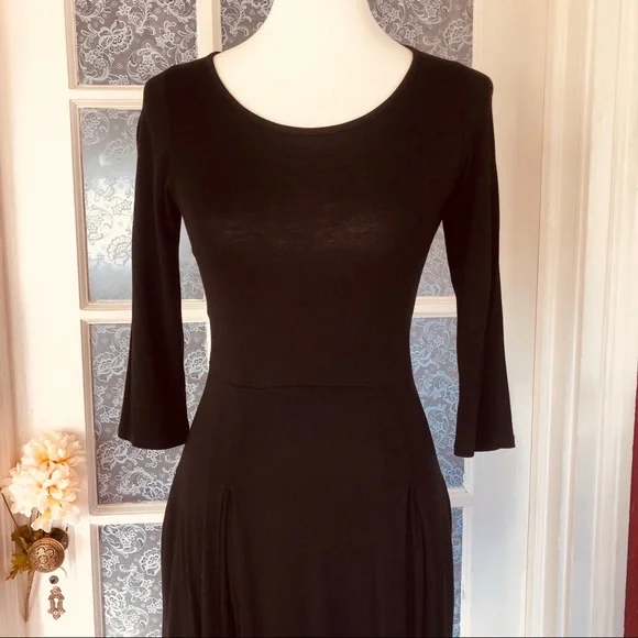 Polagram Black Pleated Mid-Length Dress - Picture 2 of 7